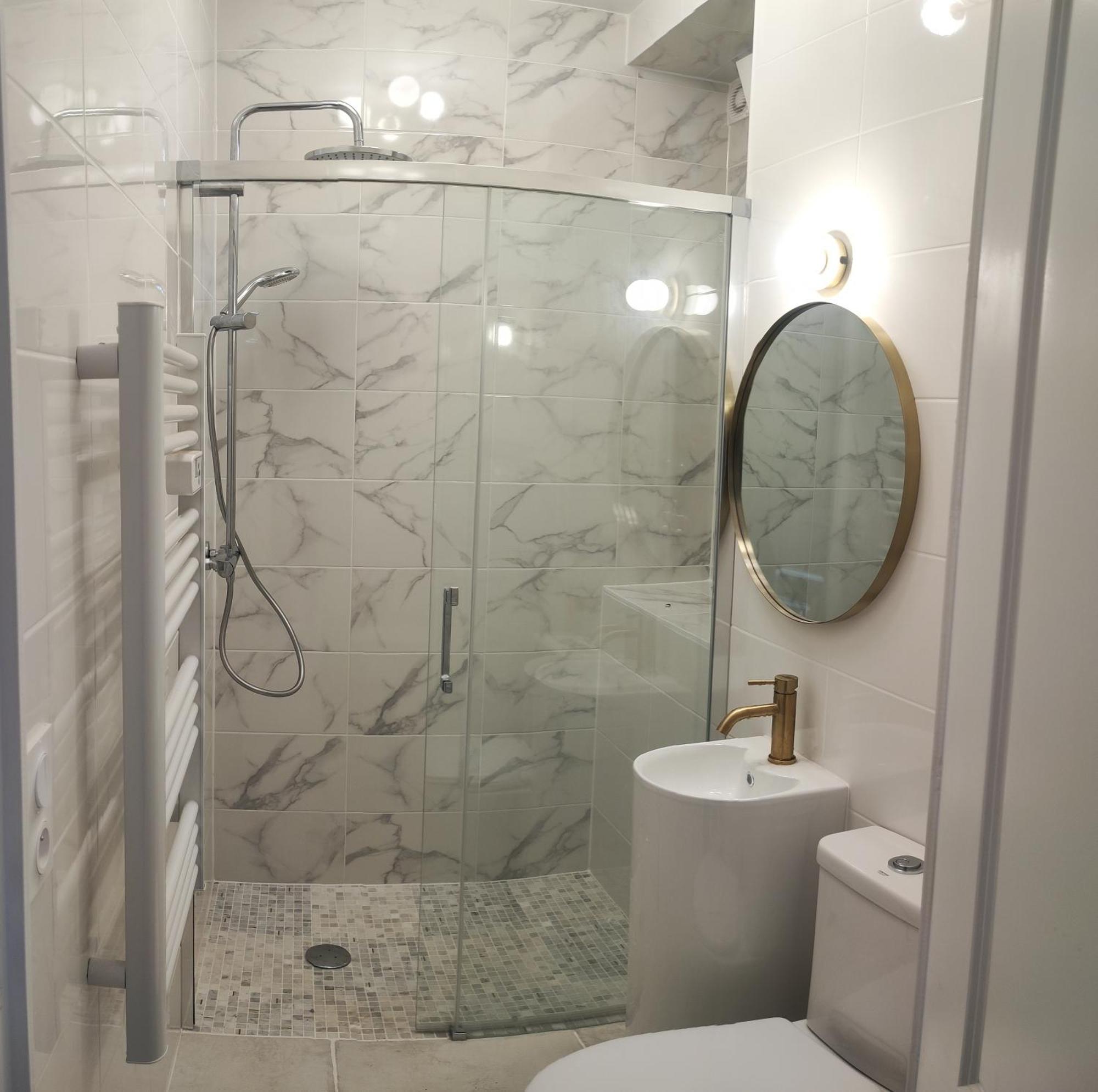 Le Cocoon Dore Poitiers Luaran gambar