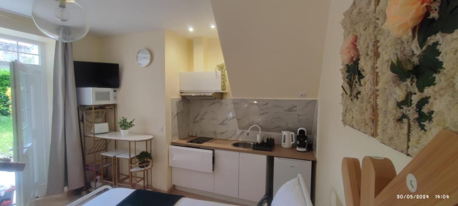Le Cocoon Dore Poitiers Luaran gambar