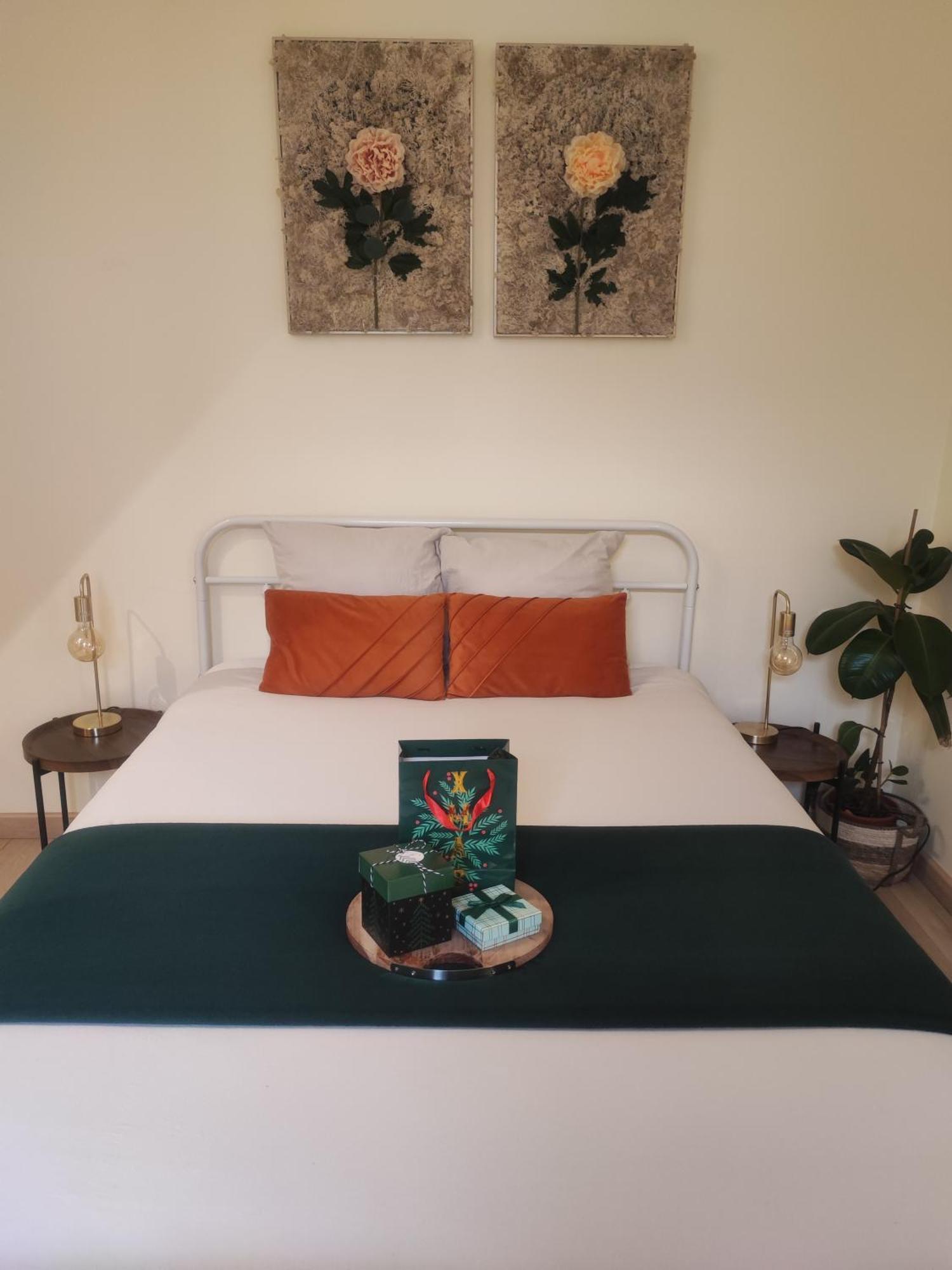 Le Cocoon Dore Poitiers Luaran gambar